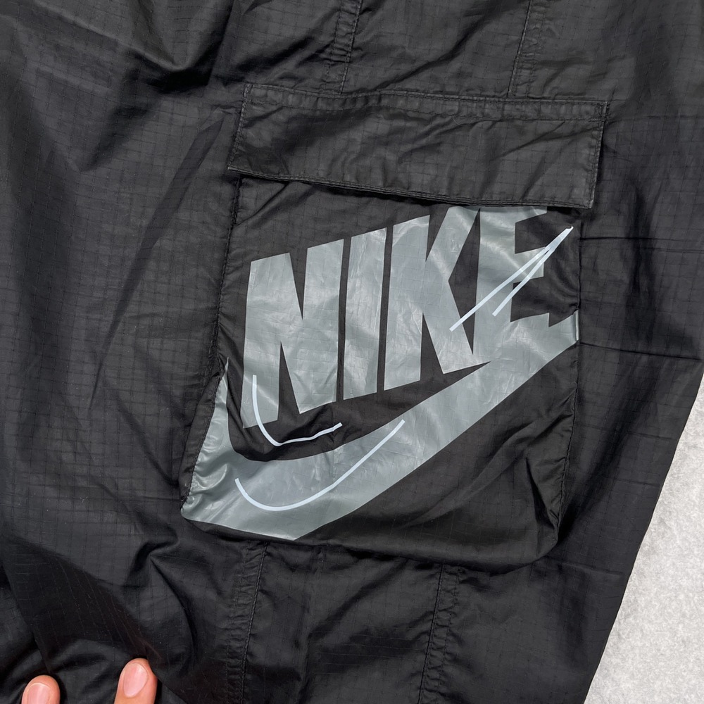 Nike Sportswear Swoosh Pants Mens Medium Black Woven Cargo Joggers CU3562-010 - Picture 10 of 16